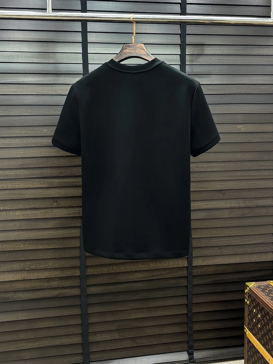 24 Moncler # 26 T， ， ， ， ， ！ ， ， ， ， Classic , ， ， ， ， ， ！ ， ！ , . , , 2023 . : Black/White Size:S M L XL 2XL